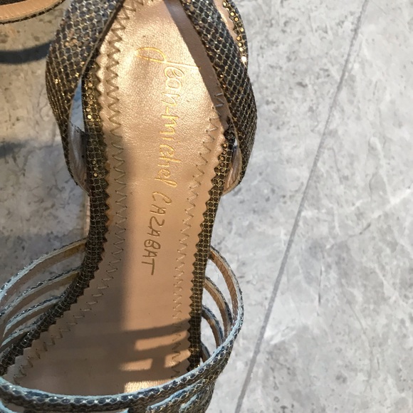 Shoes - Picture 2 of 4